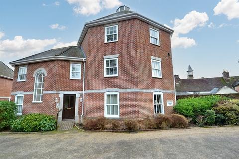 2 bedroom flat for sale - Fordingbridge