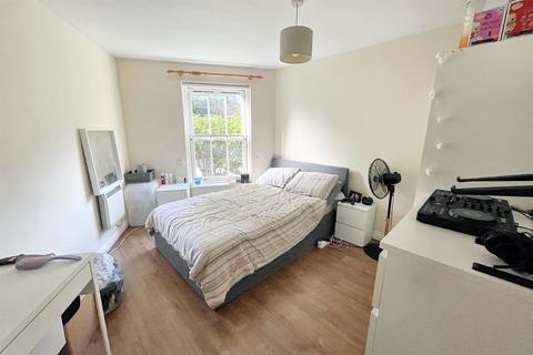 2 bedroom flat for sale, Fordingbridge