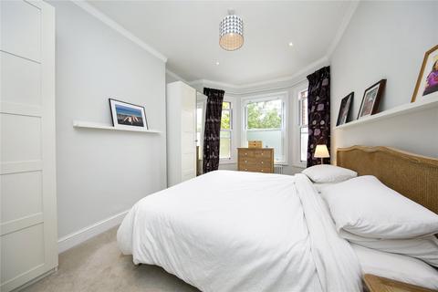 19 Salisbury Road, Richmond, TW9 2JB