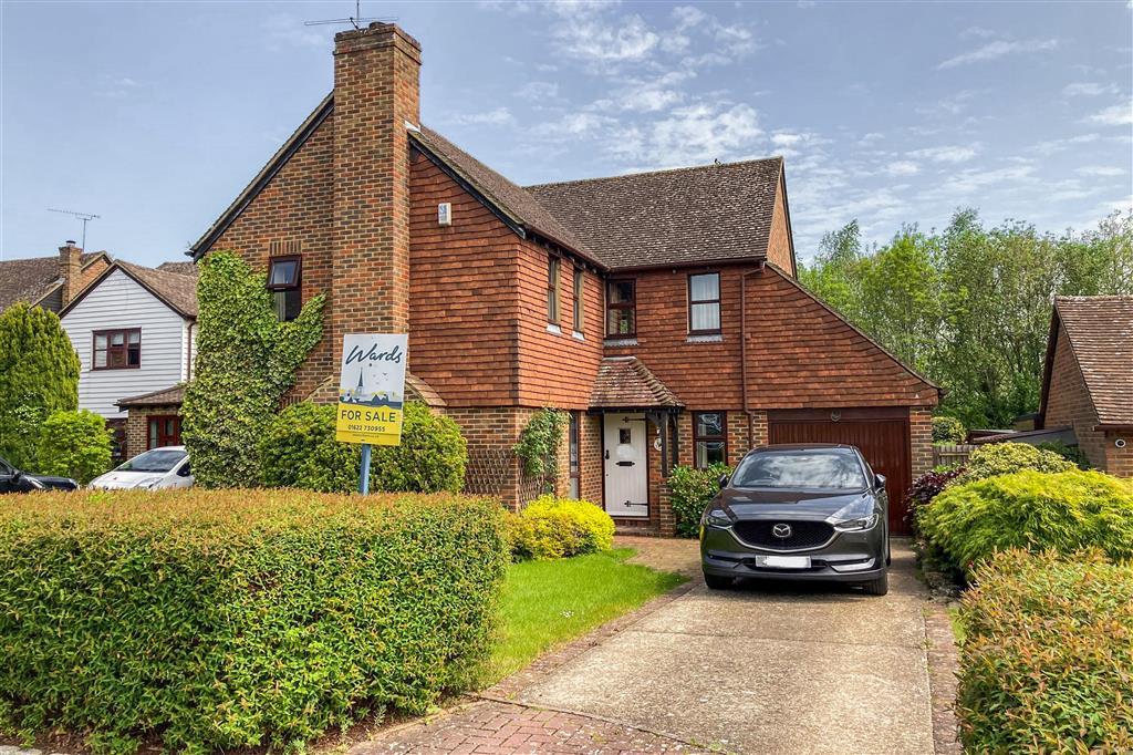 Bodsham Crescent, Bearsted... 4 bed detached house £600,000