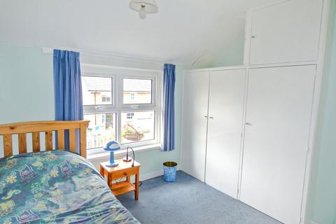 15 Broad Road, North Sunderland, Seahouses, NE68 7UP