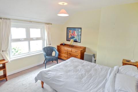 15 Broad Road, North Sunderland, Seahouses, NE68 7UP