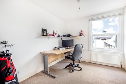 81 Denzil Road, Guildford, GU2 7NG