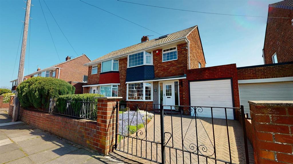 Moor Park Road, North Shields, NE29 8AZ 3 bed semidetached house for