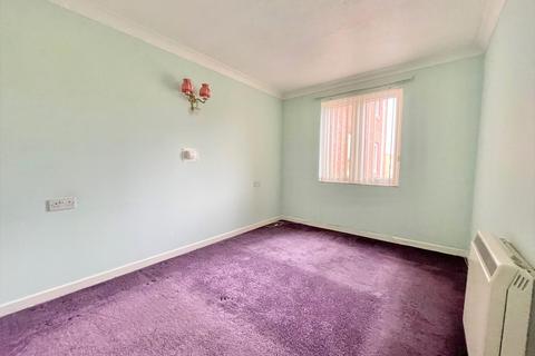 1 bedroom flat for sale - Homecoast House, Cavell Avenue, Peacehaven BN10 7NH