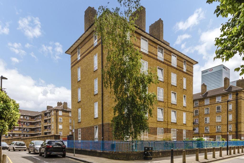 Wades Place, London E14 1 bed flat £1,000 pcm (£231 pw)