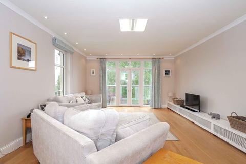 Torvean Connaught Terrace, Crieff, PH7 3EH