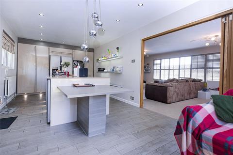 8 Guildway, Halifax, HX2 7RR