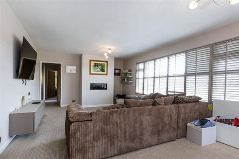 8 Guildway, Halifax, HX2 7RR