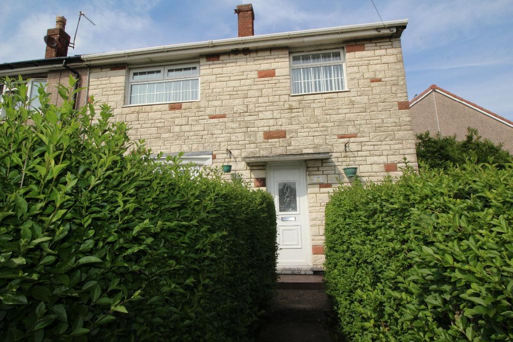 The Marian Way, Netherton 3 bed semidetached house £695 pcm (£160 pw)