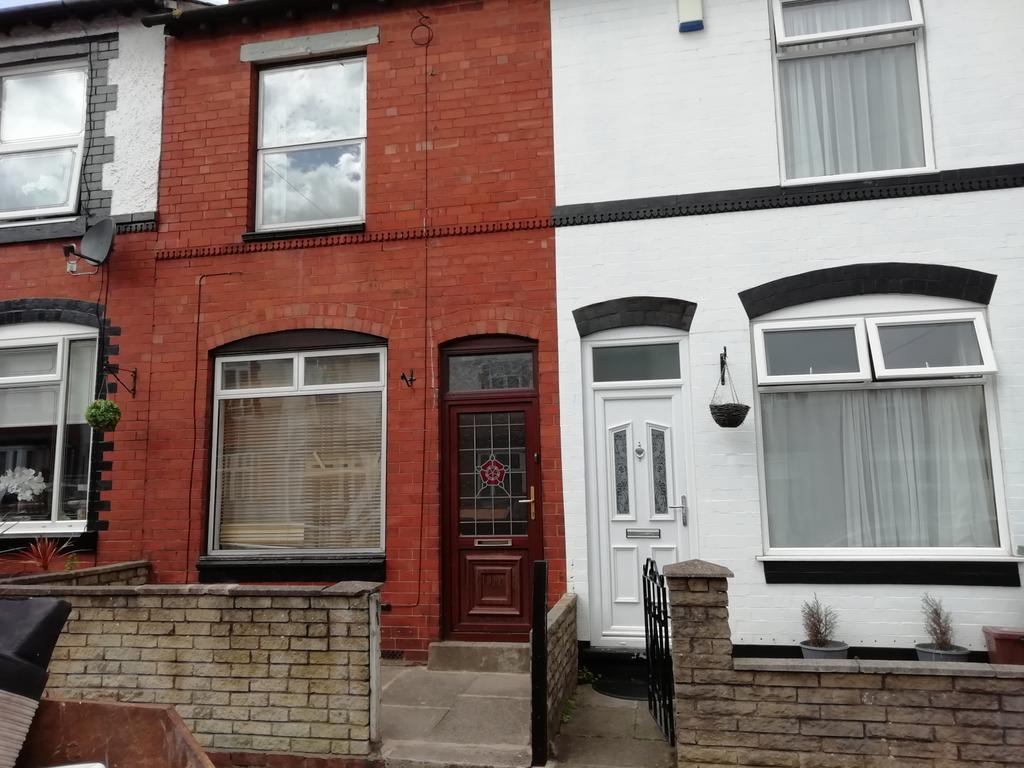2 Bedroom Terraced house To Let Smethwick B67