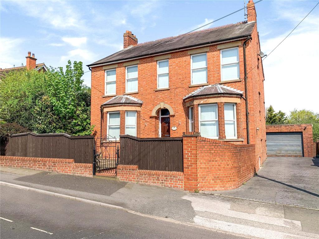 Norcot Road, Tilehurst, Reading, Berkshire, RG30 4 bed detached house