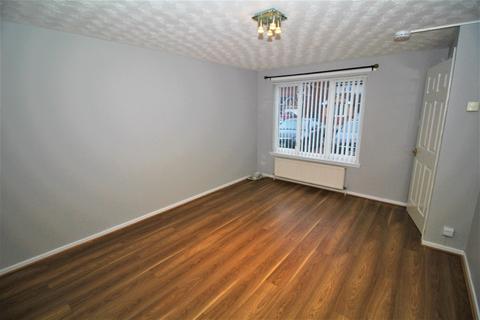 2 bedroom villa to rent, Fairfield Drive, Renfrew, PA4