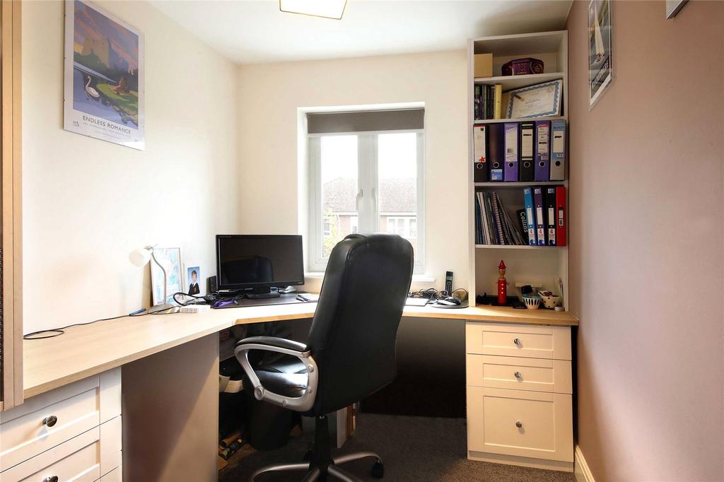 Bedroom/Office