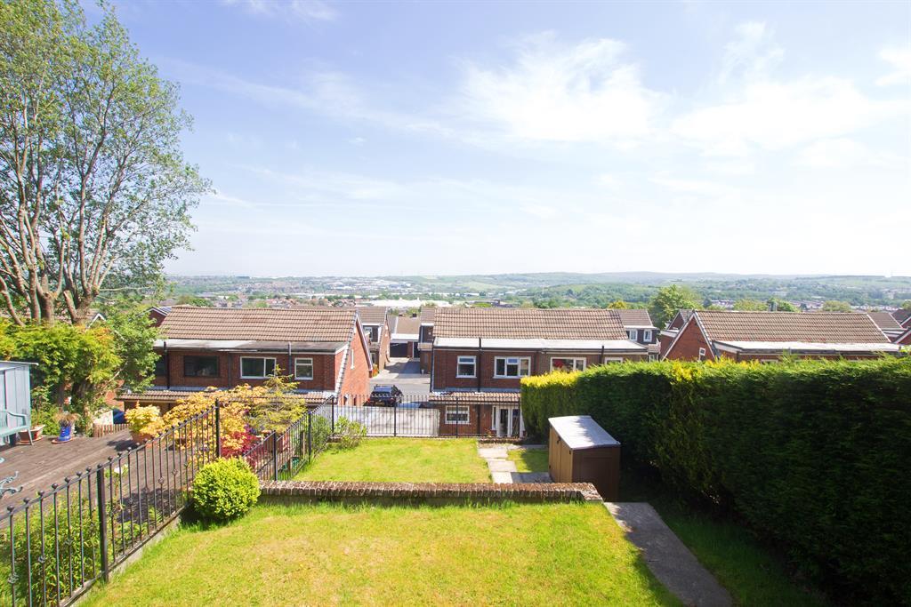 Wyre Crescent, Darwen, BB3 0JG 3 bed semidetached house £175,000