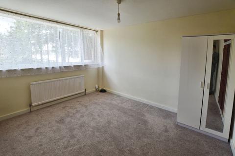3 bedroom end of terrace house to rent, Wood Close, Hatfield, AL10