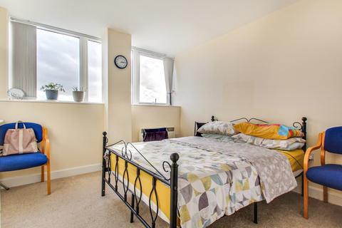 2 bedroom apartment for sale - Castle Court, Dudley, DY2