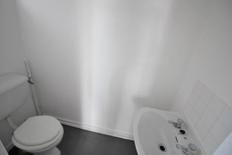 7 Bratch Common Road, Wombourne, Wolverhampton, WV5 8DG