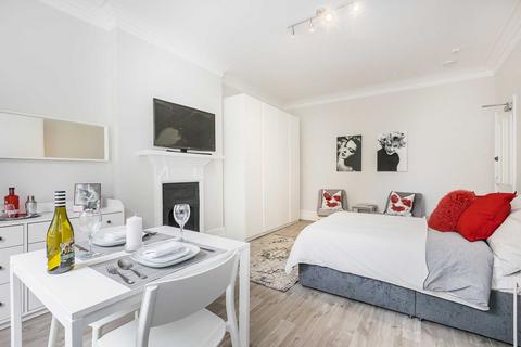 undefined, Barkston Gardens, Earls Court, SW5