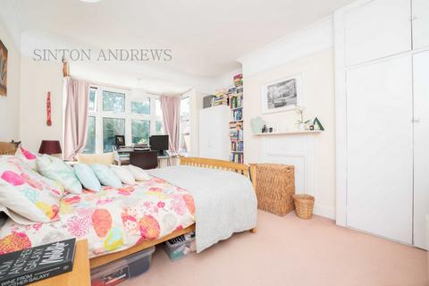 2 Cairn Avenue, London, W5 5HX