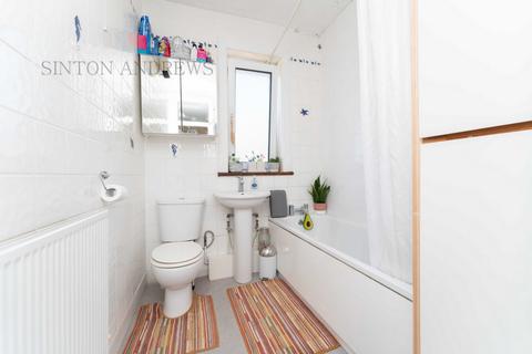 2 Cairn Avenue, London, W5 5HX