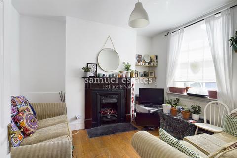 4 bedroom townhouse to rent, Mount Terrace, Whitechapel, E1