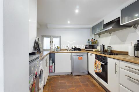 4 bedroom townhouse to rent, Mount Terrace, Whitechapel, E1