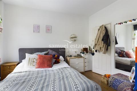 4 bedroom townhouse to rent, Mount Terrace, Whitechapel, E1