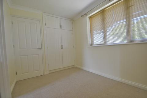 30 Herolf Way, Harleston, IP20 9QA