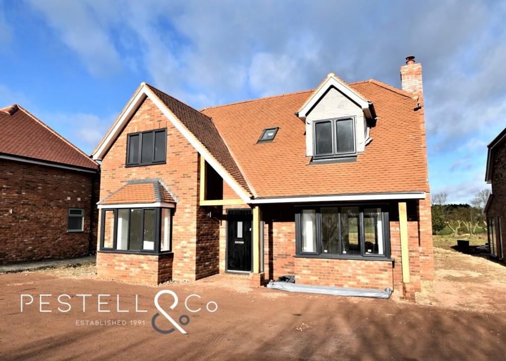 Cricketfield Lane, Mole Hill Green 4 bed detached house £750,000