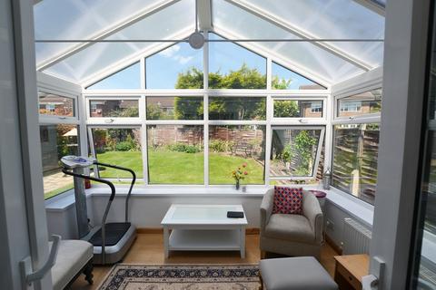 15 Hay Lane, Shirley, Solihull, B90 4EG