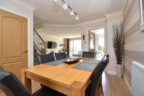 15 Haddon Close, Stevenage, SG2 8SU