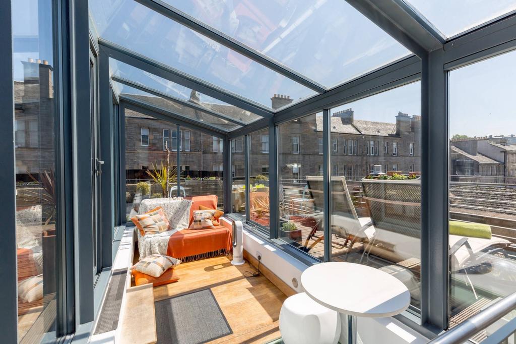 Rooftop Snug