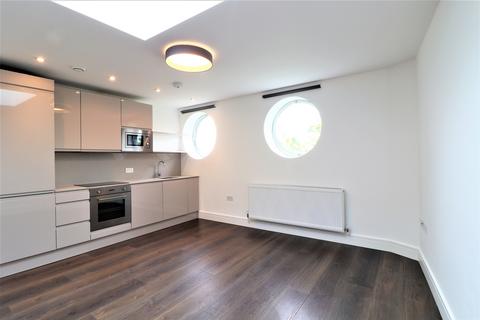 undefined, The Parade, High Street, Watford WD17