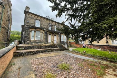 5 bedroom semi-detached house for sale - Skipton Road, Keighley