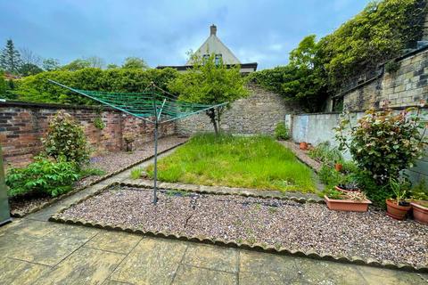 5 bedroom semi-detached house for sale - Skipton Road, Keighley