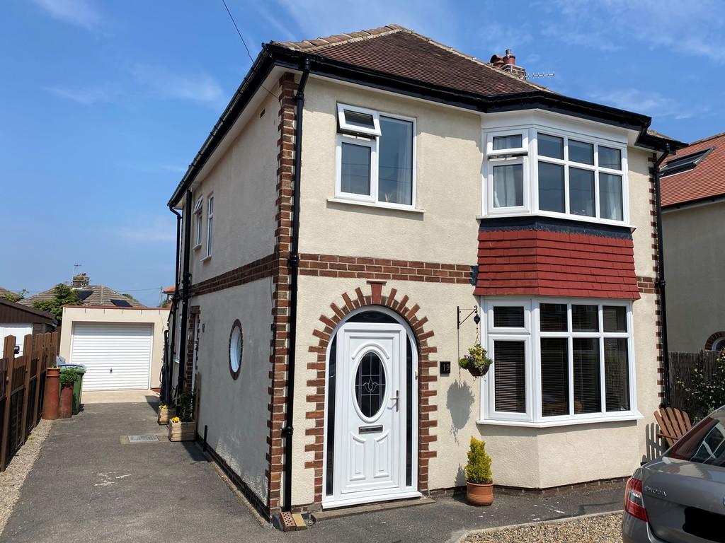 Greenstead Road, Newby, Scarborough 3 bed detached house £260,000