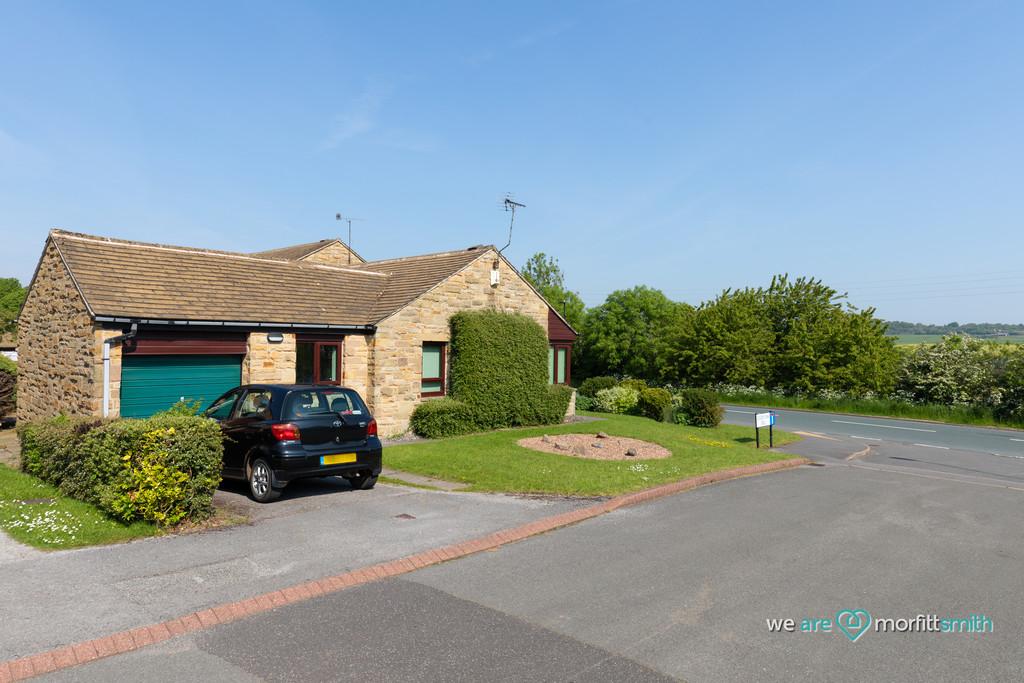 Acorn Drive, Stannington, S6 6ER 3 bed detached bungalow £300,000