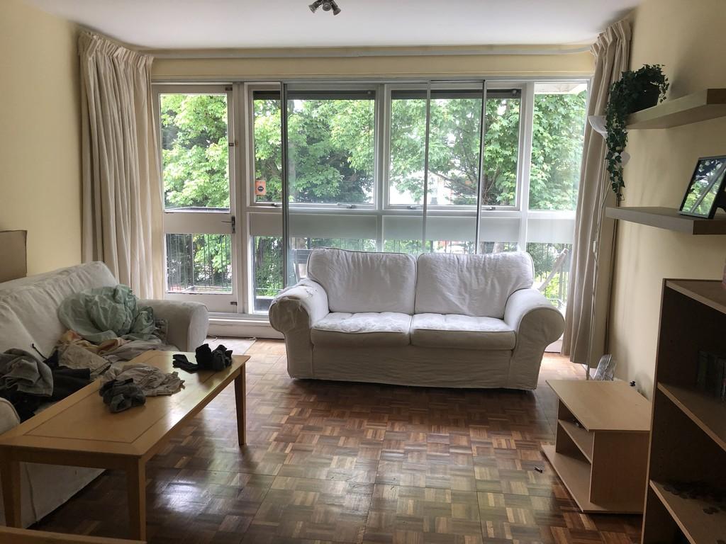 Greenacres, Hendon Lane, Finchley 2 bed apartment £1,452 pcm (£335 pw)