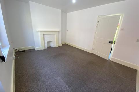 1 bedroom house to rent, Chapel Street, Tiverton, Devon, EX16