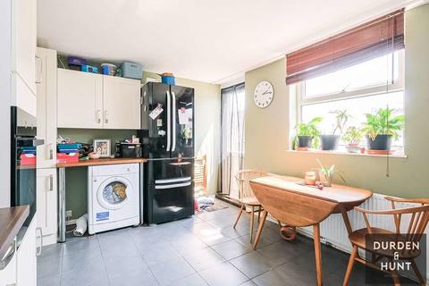26 Briar Road, Romford, RM3 8AP