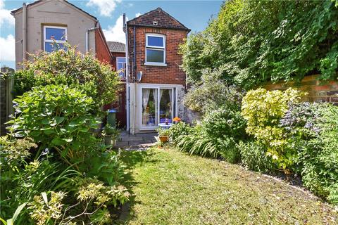 98 Earls Road, Southampton, SO14 6SE
