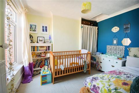 98 Earls Road, Southampton, SO14 6SE