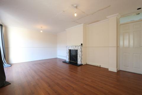 8 Doyle Way, Tilbury, RM18 8DA