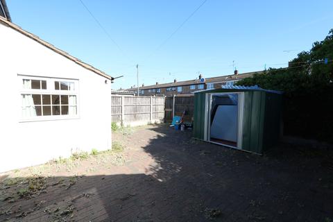 8 Doyle Way, Tilbury, RM18 8DA