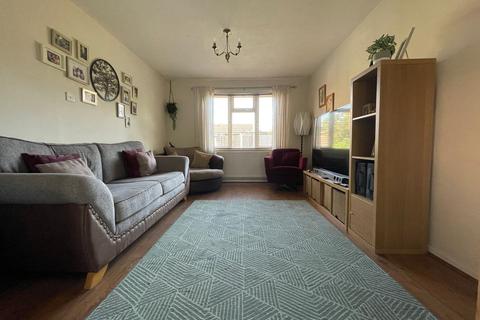14 Boevey Path, Belvedere, DA17 5RA