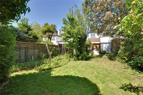 6 Broad Walk, Kidbrooke, London, SE3 8NB