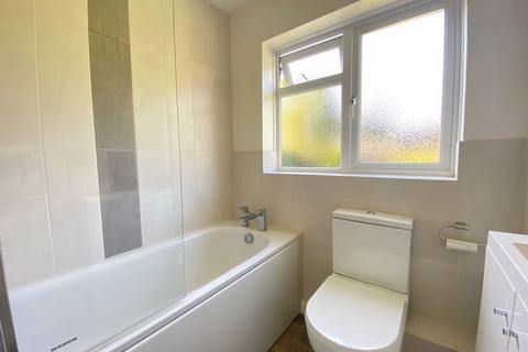 undefined, Mead Road, Cranleigh