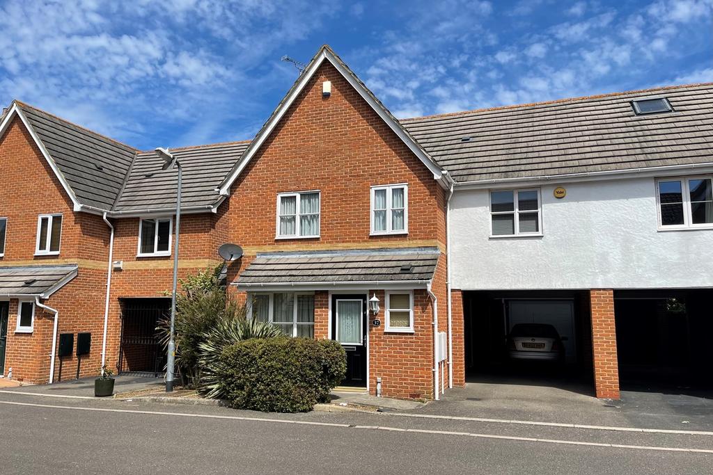 Isaac Square, Great Baddow, Chelmsford, CM2 4 bed house £460,000