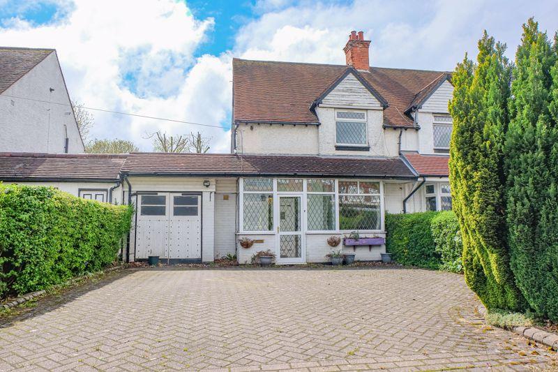 Chester Road, Streetly, Sutton Coldfield, B74 2HS 3 bed semidetached